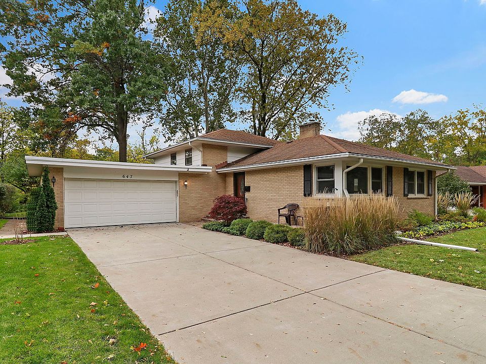 1st image of 647 E Stark Dr