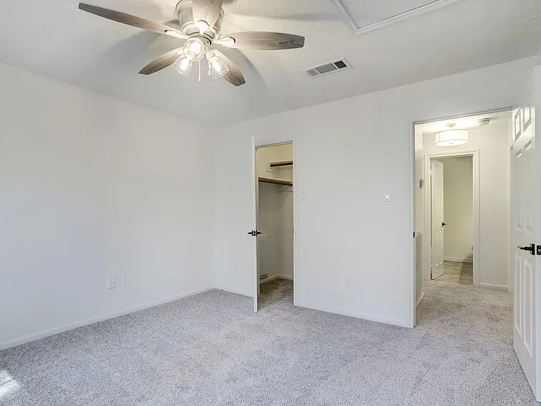 138 S Timber Top Dr — Photo 38