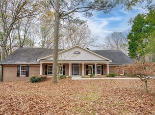 170 Huntcliff Point, Sandy Springs, GA 30350