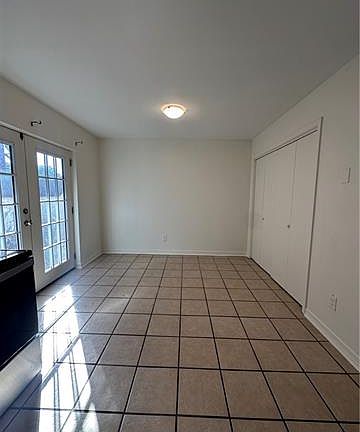 4th image of 4221 Florida Ave #B