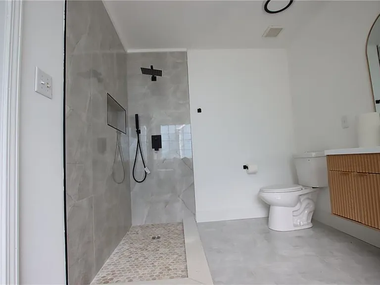 2256 Dresden Grn NW — Photo 19