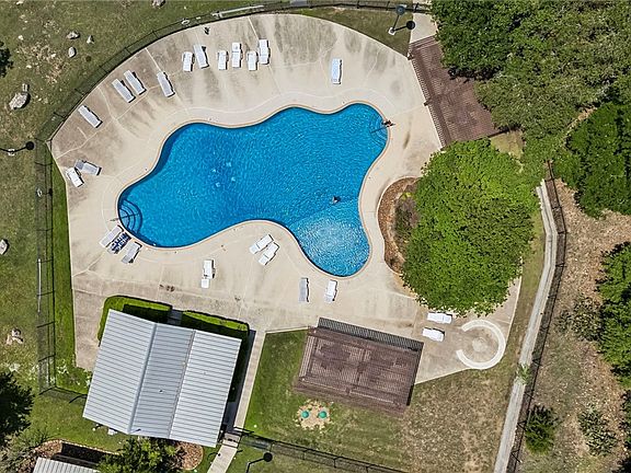 2nd image of 521 Rittimann Rd