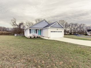 74 Hunters Cir, McMinnville, TN 37110