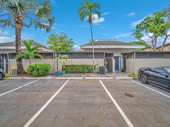 2nd image of 2185 SW 81st Ave #162