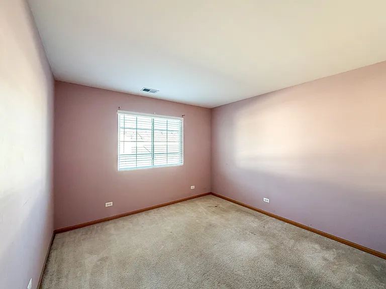 2239 Reflections Dr — Photo 16