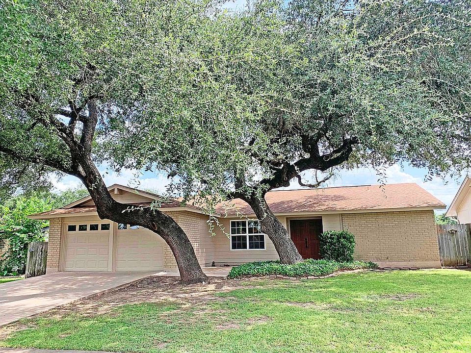 1st image of 11915 Acorn Creek Trl
