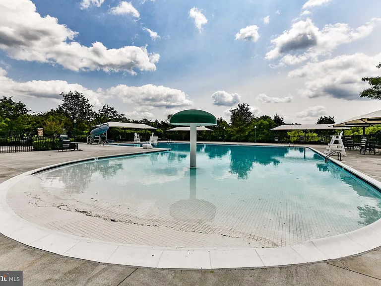 14104 Flicker Ct — Photo 64