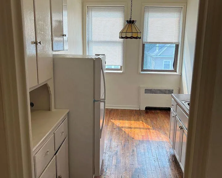 82 Chestnut St #304 — Photo 2