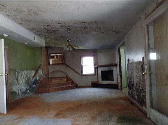 Additional Living Room