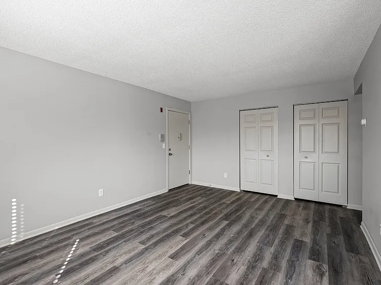 2720 Rosalyn Ct #202 — Photo 16