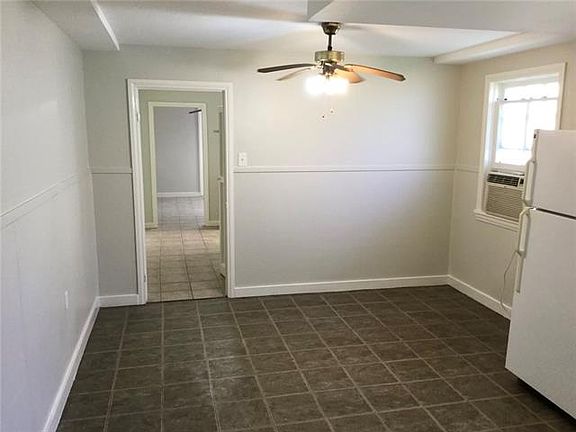 3rd image of 4803 Laurel St #A