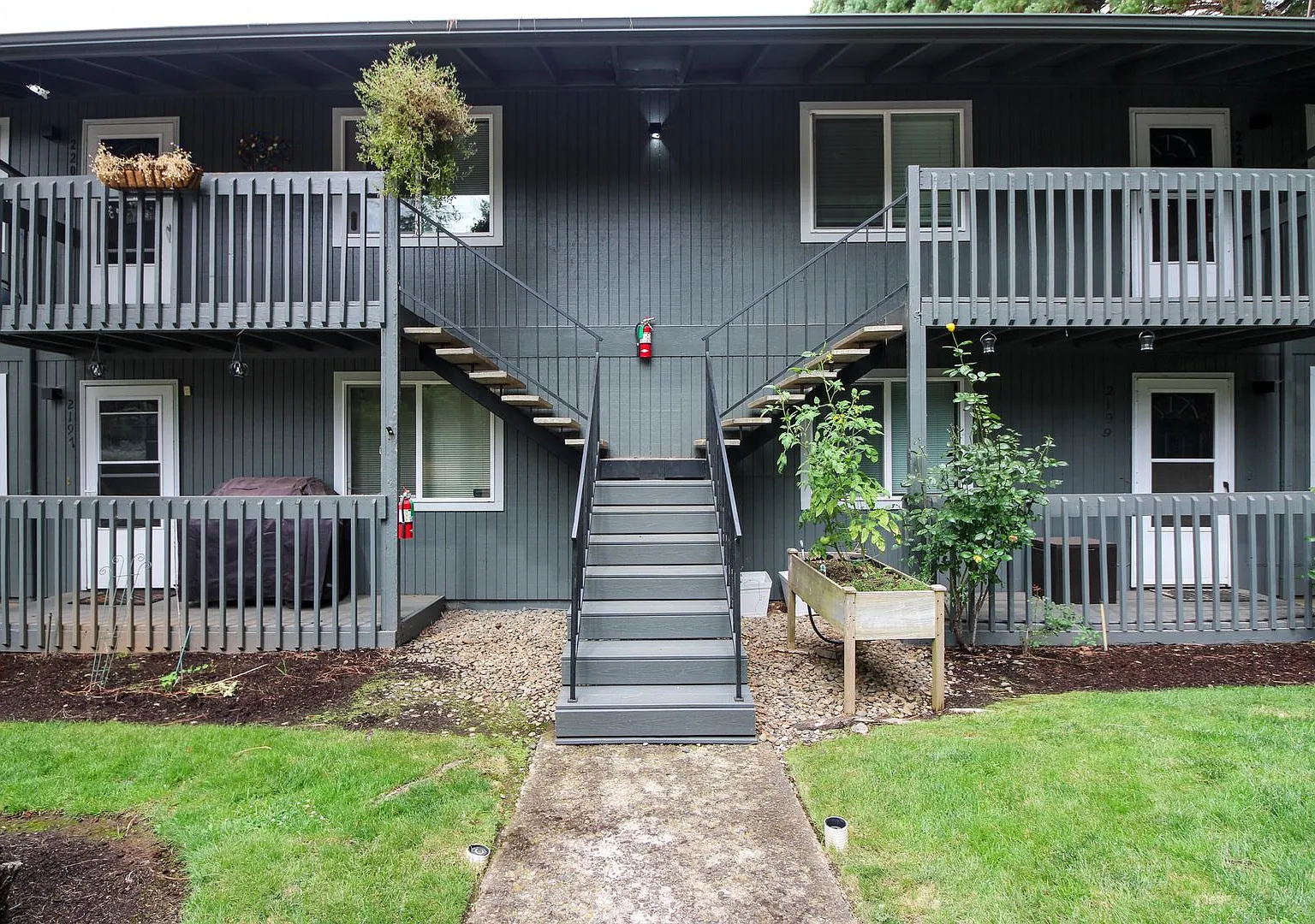 NOMAD2197-2203 — Photo 3