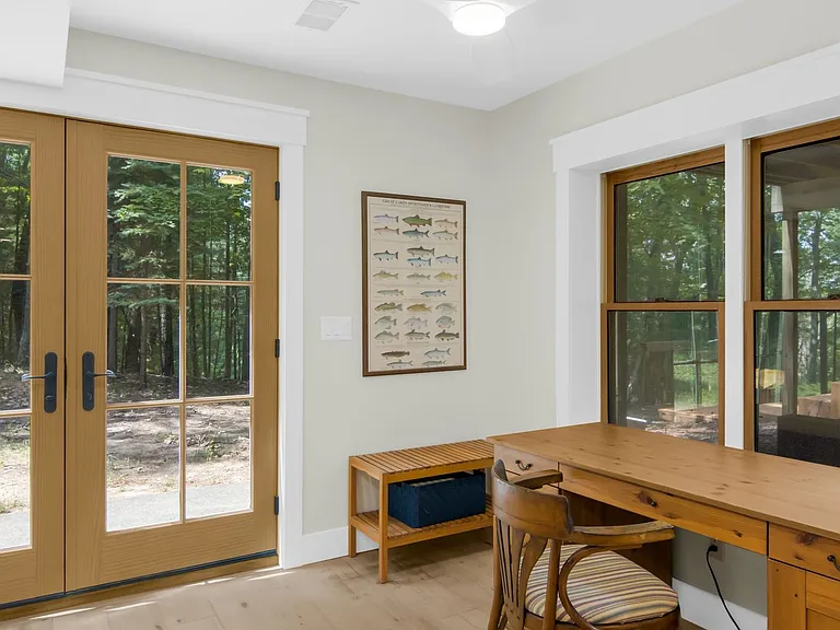 2174 Evergreen Ave — Photo 19