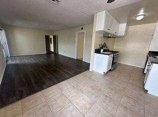 21721 Roscoe Blvd #35, Canoga Park, CA 91304