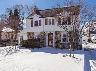 131 Oneta Rd, Irondequoit, NY 14617