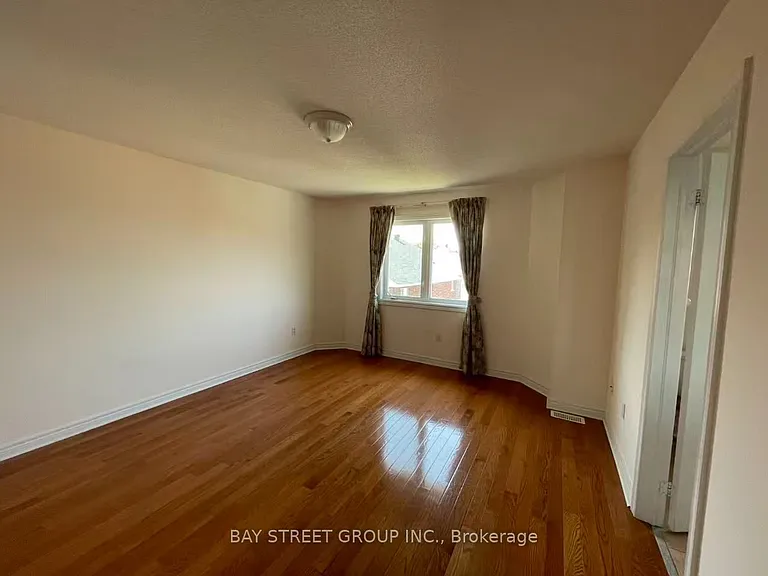 118 Gable Ave — Photo 21