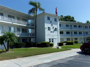 8525 111th St APT 210, Seminole, FL 33772
