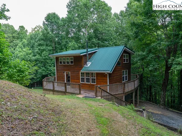 266 Bowlick Lane, Elk Park, NC 28622