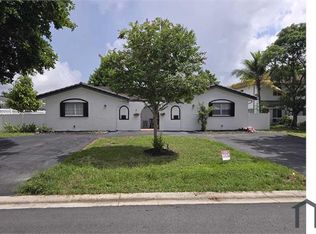 7803 NW 38th St #E, Pompano Beach, FL 33065