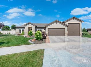 1553 N Bowknot Lake Way, Star, ID 83669