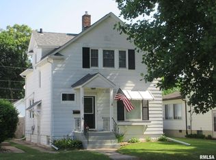 307 17th Ave, Moline, IL 61265