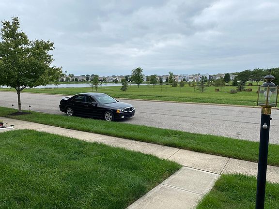 Scenic Walking Path Nearby