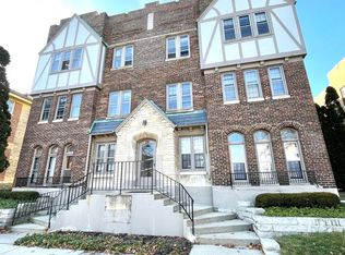 2631 N Cramer, Milwaukee, WI 53211