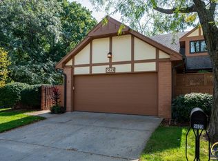 5623 SW Hawick Ln, Topeka, KS 66614