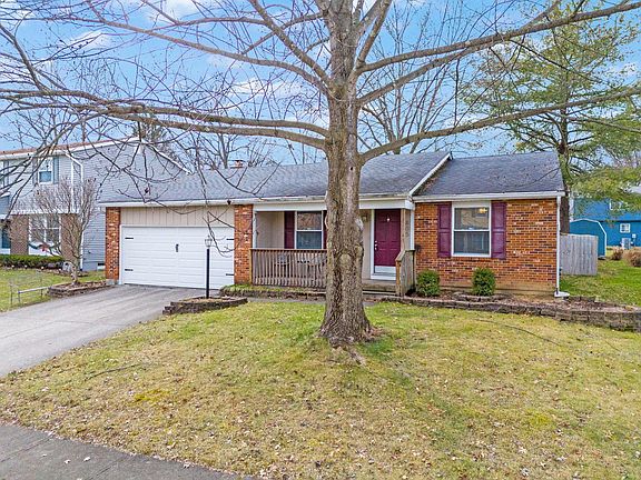 3rd image of 805 Hedley Pl