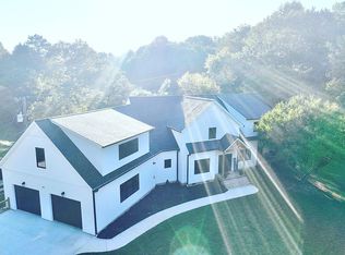 7918 Morris Rd, Knoxville, TN 37938