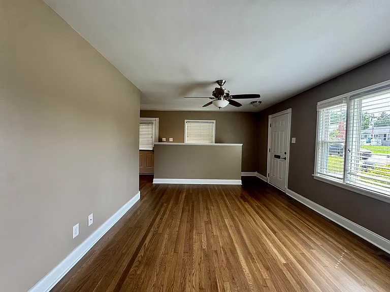 2564 Millbrook Dr — Photo 6