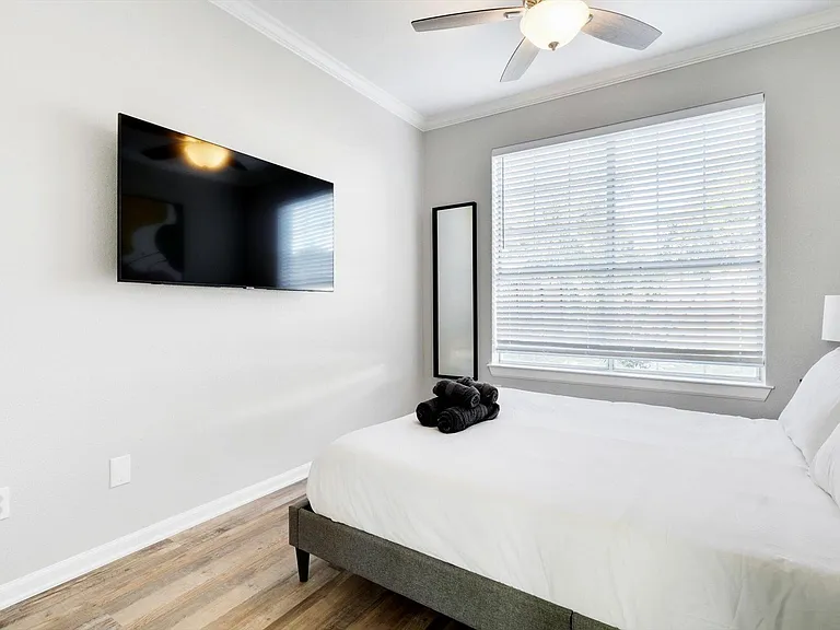 2062 Arena Dr — Photo 30