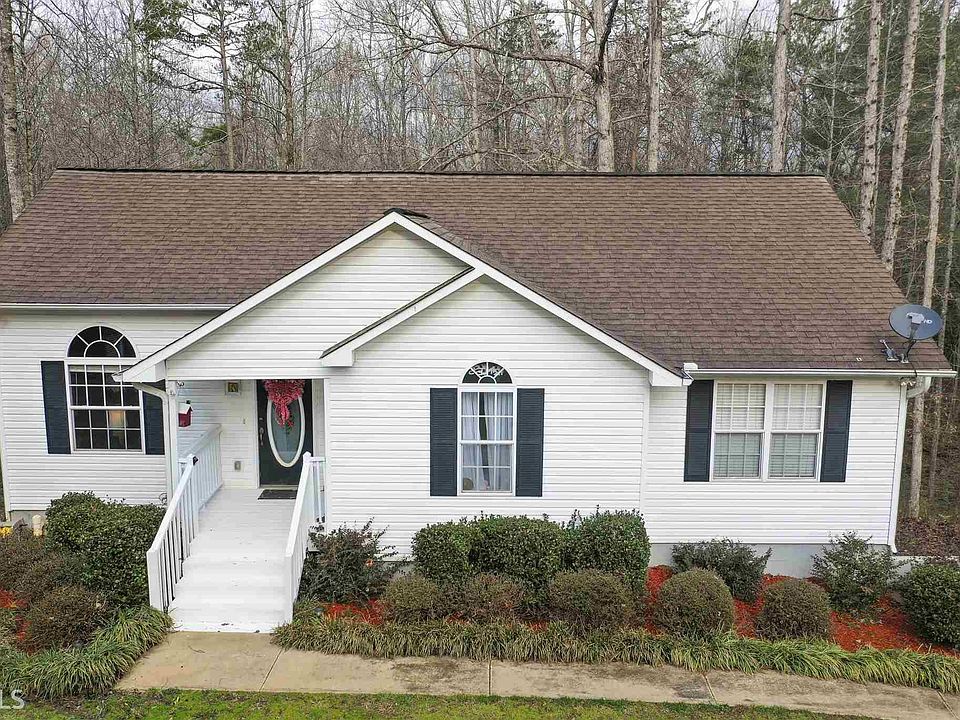 1st image of 190 Eastwinds Dr