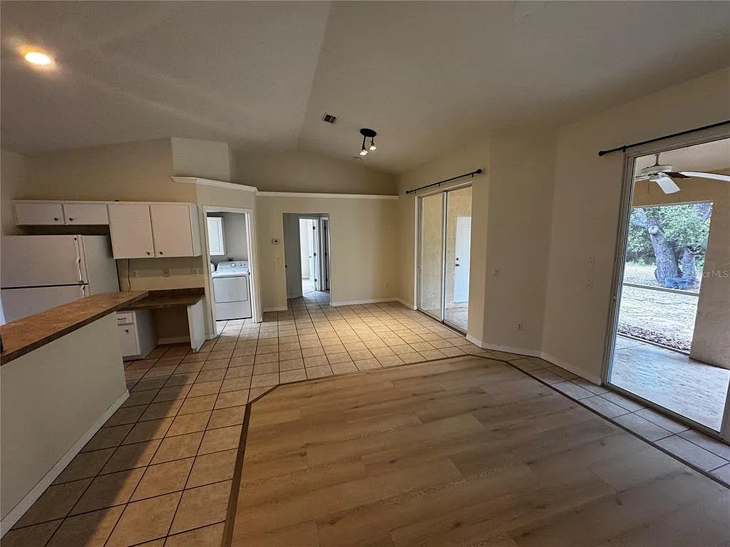 3 bed, 2.0 bath, 1526 sqft, $1,900 — Photo 4