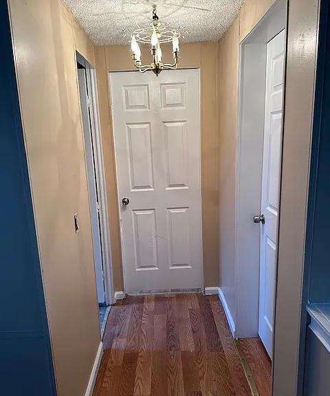 206 S Bass St — Photo 3