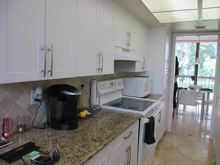 1405 Bridgewood Dr #1405 — Photo 12