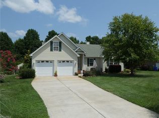 647 Spring Haven Dr, Randleman, NC 27317