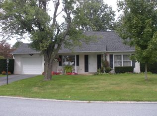 203 W Grant Ave, Myerstown, PA 17067