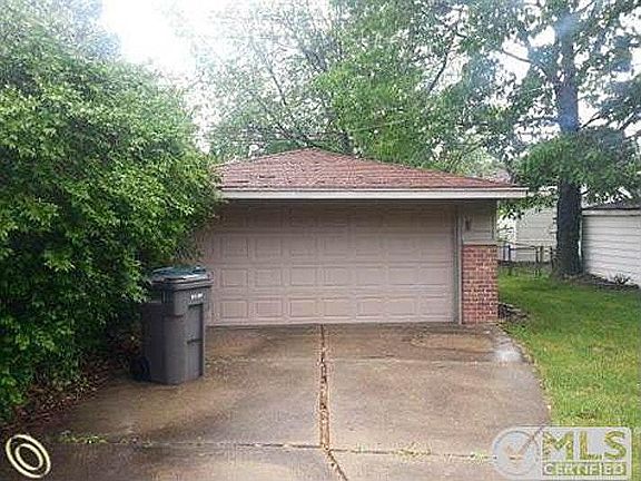 2-Car Garage
