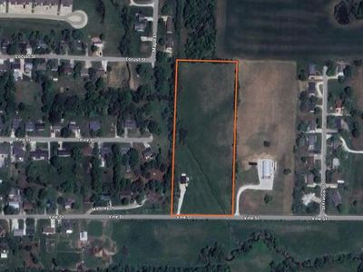 1006 Vine St, Macon, MO, 63552