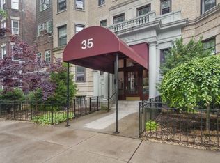 35 Queensberry St APT 10, Boston, MA 02215
