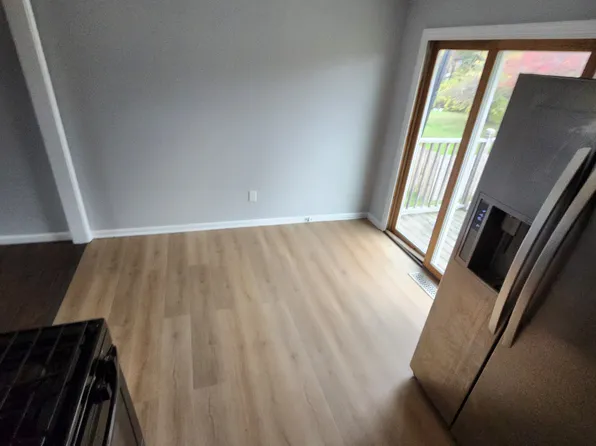 4130 Norman Dr SE, Grand Rapids, MI 49508