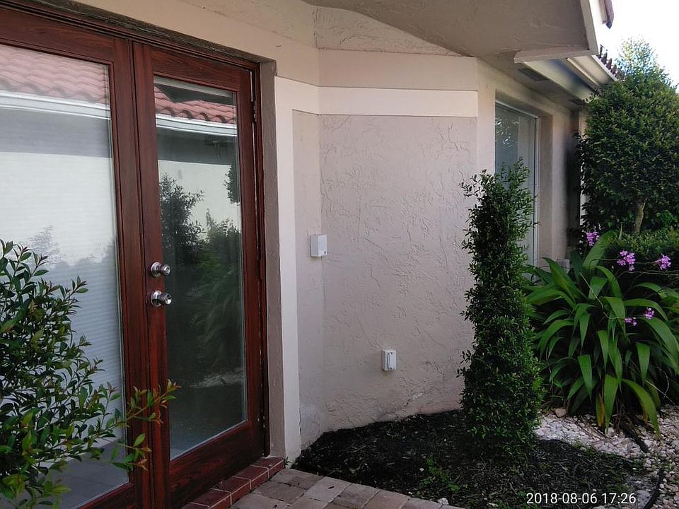 2nd image of 11264 Clover Leaf Cir
