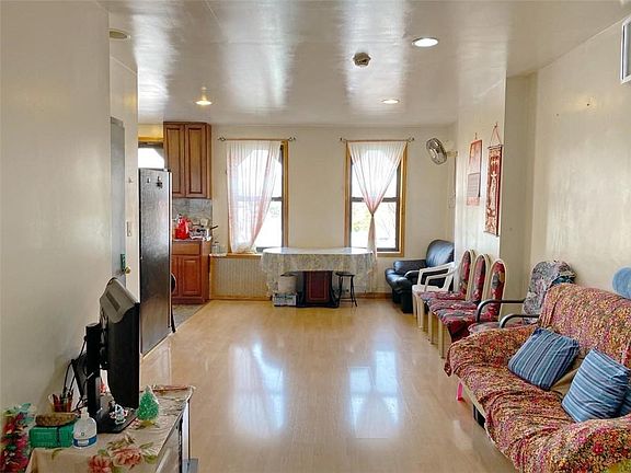 5th image of 1740 Bath Ave