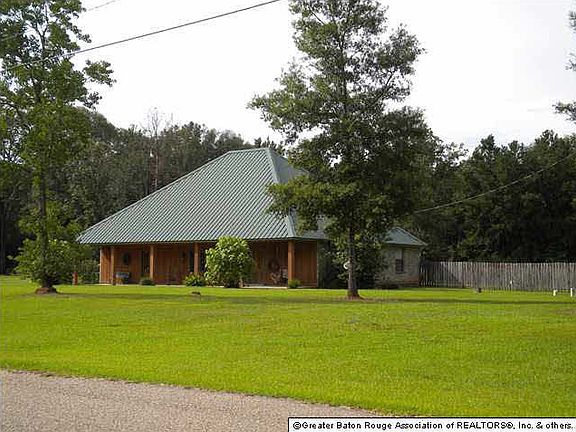3rd image of 16931 Lavel Rd