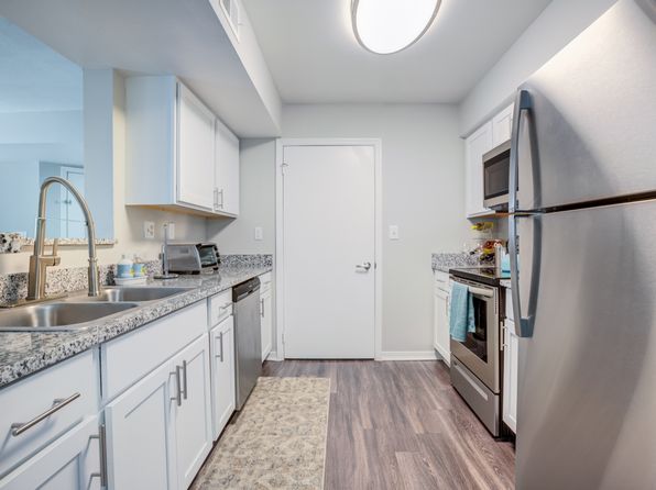 10712 Mystic Cir #201