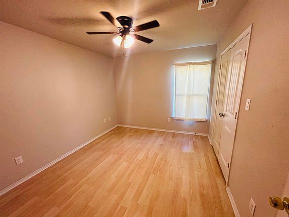 2nd image of 603 Coleman St Unit 2