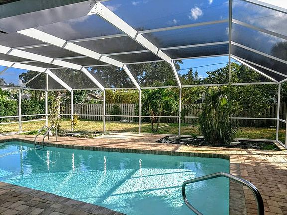 New Pool Deck & Cage 2017