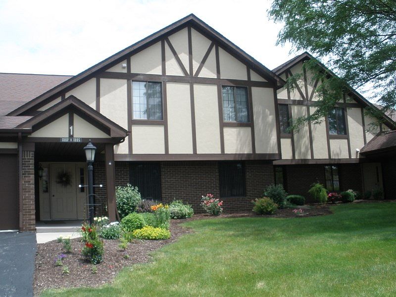 1st image of 1585 N William Wells Cir