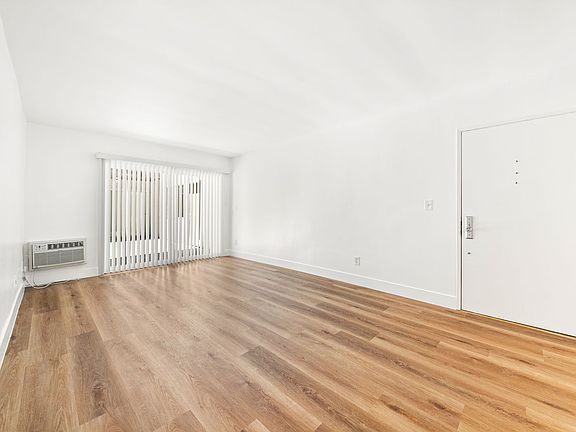 5th image of 7513 Fountain Ave APT 111